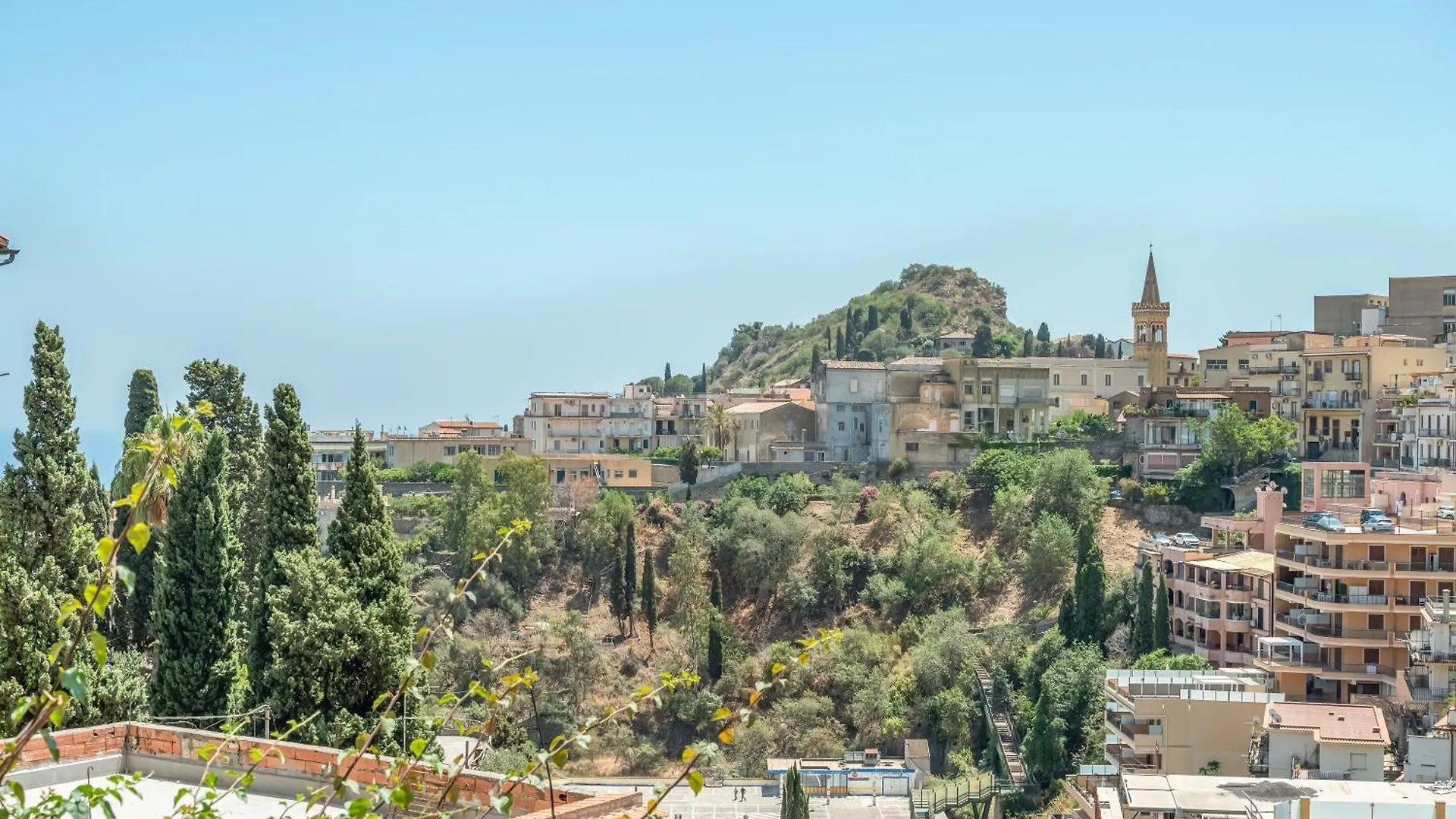 Apartment Romantic Retreat In Taormina Italy